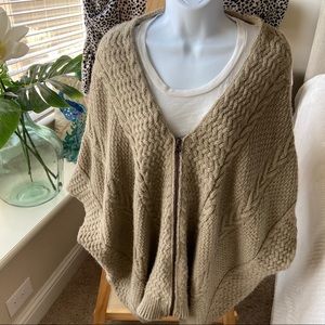 Taupe knit zip up poncho!